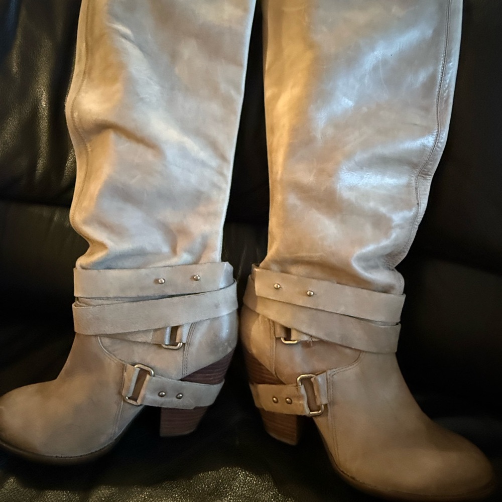 Fergie Varsity Gray Leather Boots Size 7.5